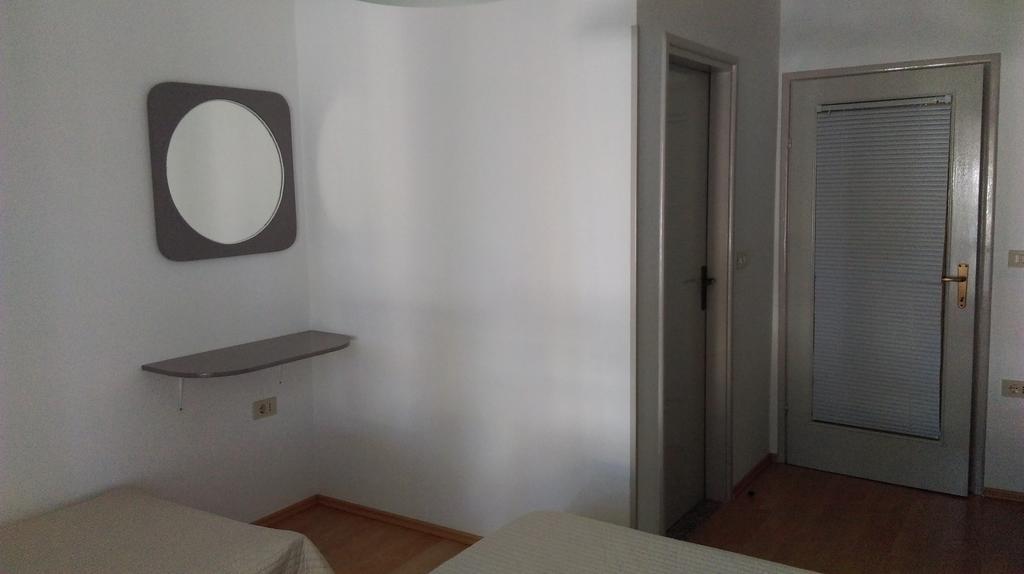 Fiori Apartment Umag Eksteriør billede