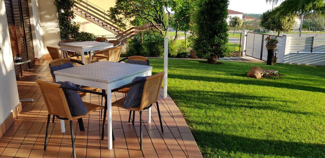 Fiori Apartment Umag Eksteriør billede